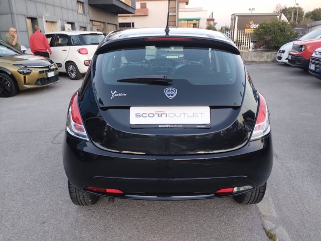 LANCIA Ypsilon 1.2 silver 69cv