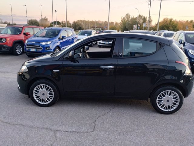 LANCIA Ypsilon 1.2 silver 69cv