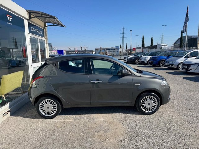 LANCIA Ypsilon 0.9 t.air gold s&s 85cv dfn