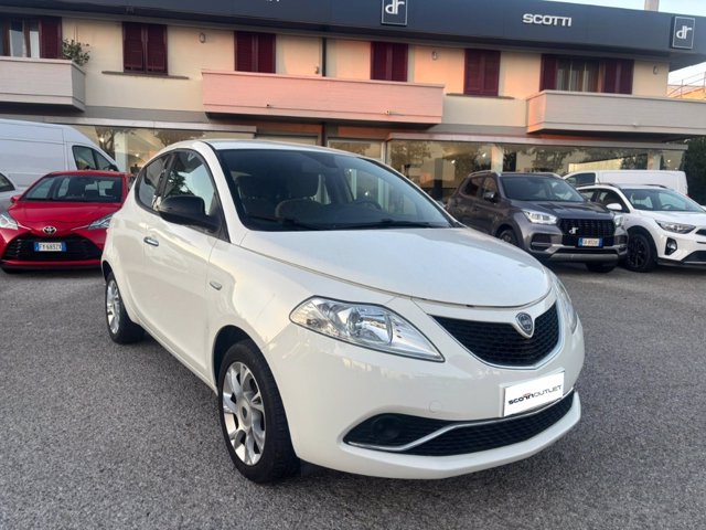 LANCIA Ypsilon 1.2 gold 69cv