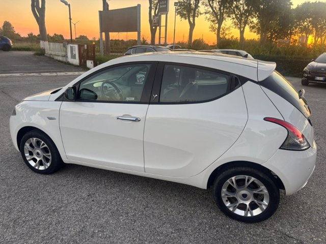 LANCIA Ypsilon 1.2 gold 69cv
