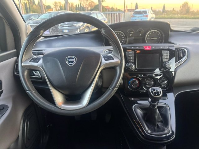 LANCIA Ypsilon 1.2 gold 69cv