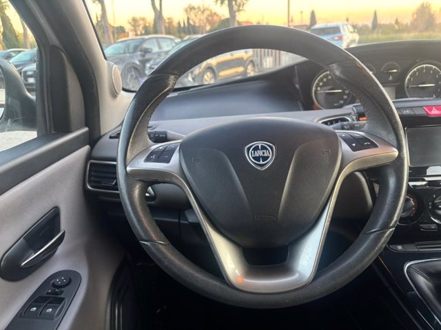 LANCIA Ypsilon 1.2 gold 69cv