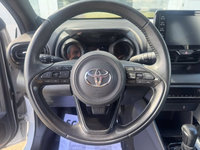 TOYOTA Yaris 1.5h style