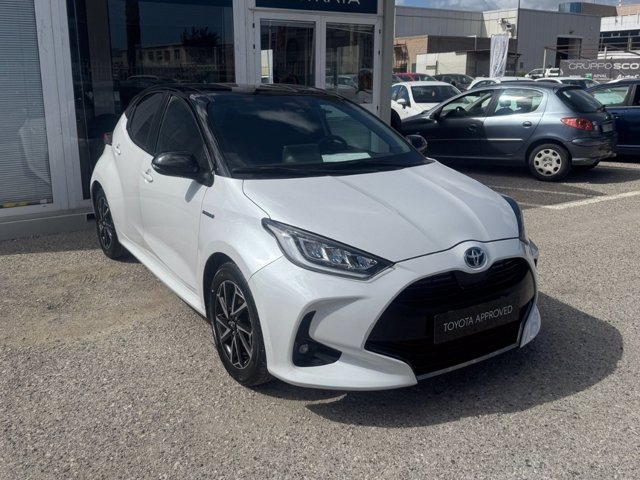 TOYOTA Yaris 1.5h style