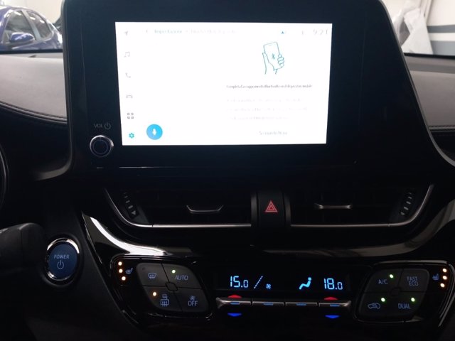 TOYOTA C-hr 2.0h trend e-cvt