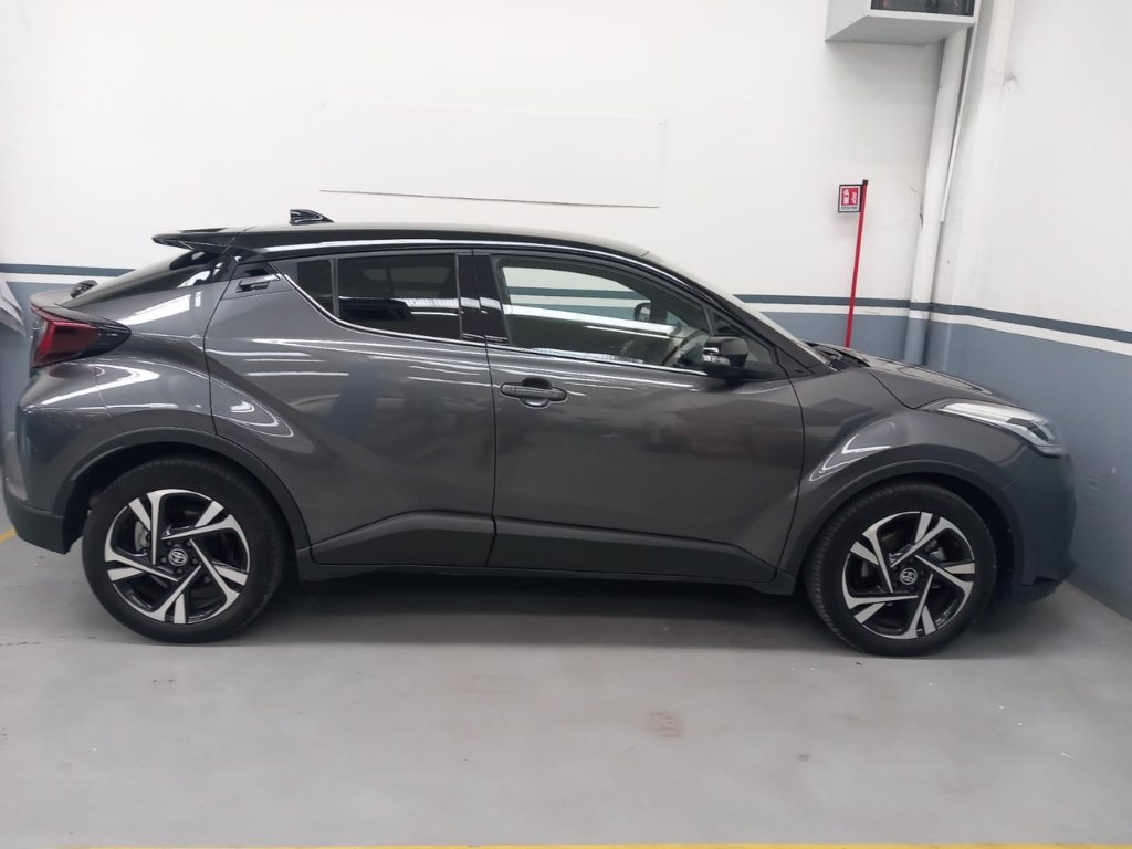 TOYOTA C-hr 2.0h trend e-cvt