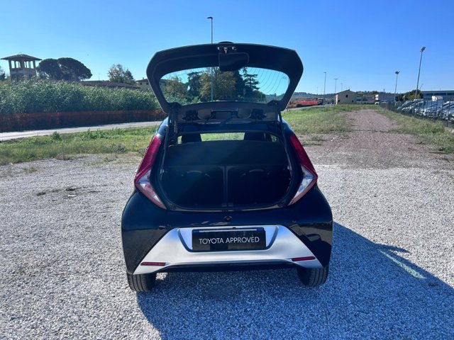 TOYOTA Aygo Connect 1.0 VVT-i 72 CV 5 porte x-play MMT