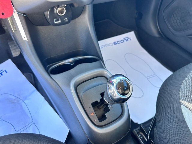TOYOTA Aygo Connect 1.0 VVT-i 72 CV 5 porte x-play MMT