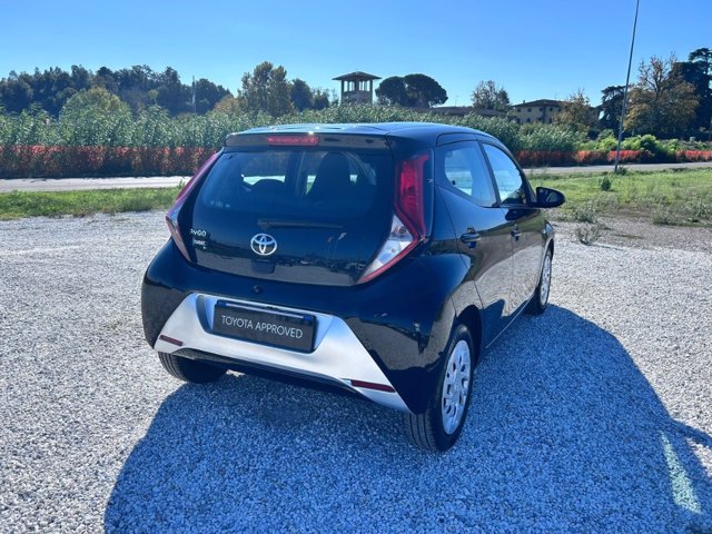 TOYOTA Aygo Connect 1.0 VVT-i 72 CV 5 porte x-play MMT