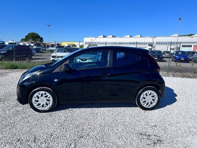 TOYOTA Aygo Connect 1.0 VVT-i 72 CV 5 porte x-play MMT