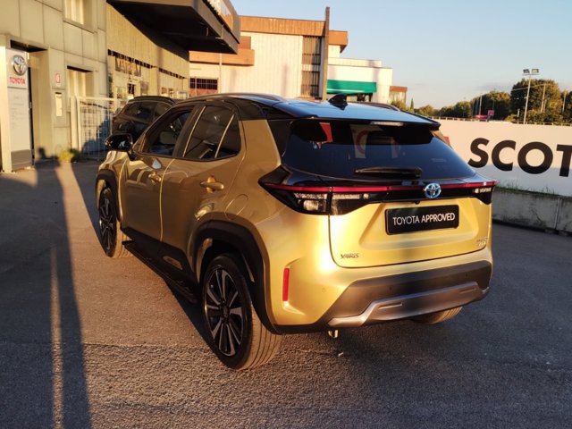 TOYOTA Yaris cross 1.5h premiere awd-i 116cv e-cvt