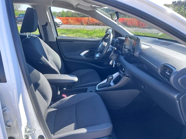TOYOTA Yaris 1.5h trend