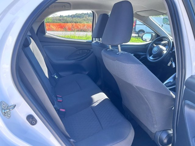 TOYOTA Yaris 1.5h trend