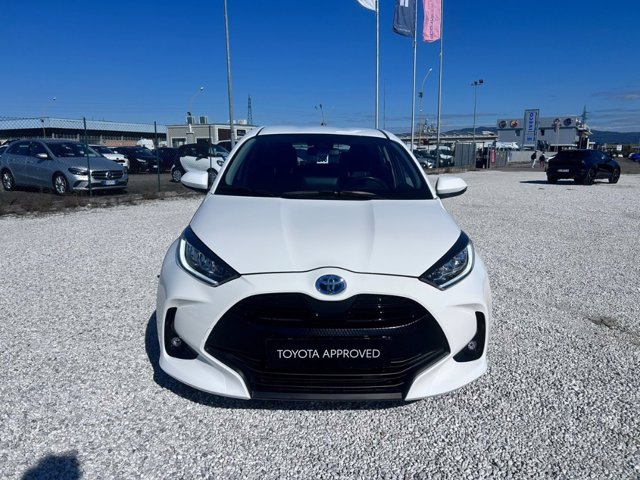 TOYOTA Yaris 1.5h trend