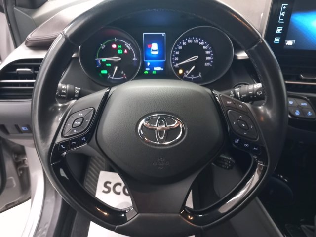 TOYOTA C-hr 1.8h lounge 2wd e-cvt my18