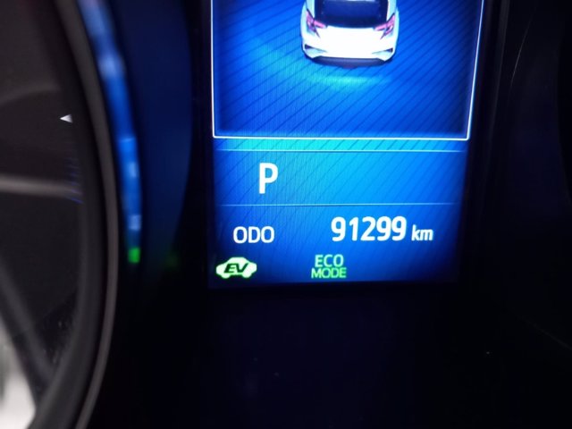 TOYOTA C-hr 1.8h lounge 2wd e-cvt my18