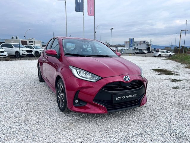 TOYOTA Yaris 1.5h trend