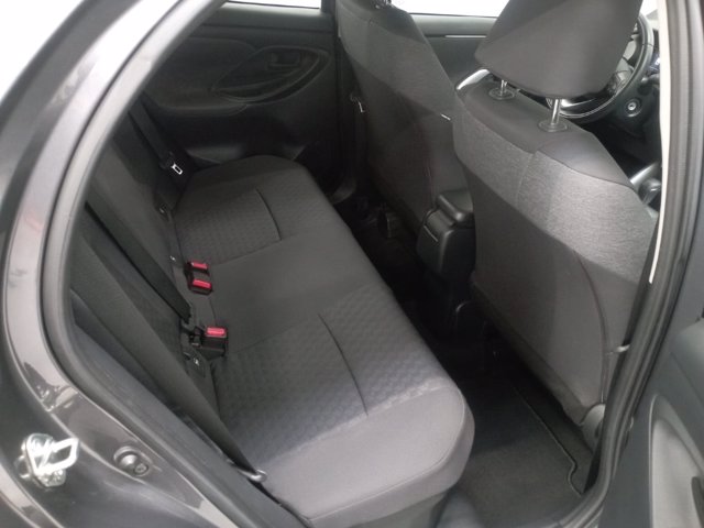 TOYOTA Yaris 1.5h trend