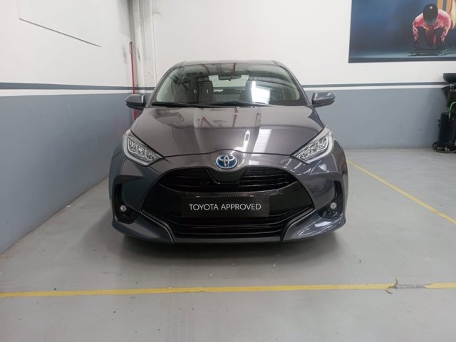 TOYOTA Yaris 1.5h trend