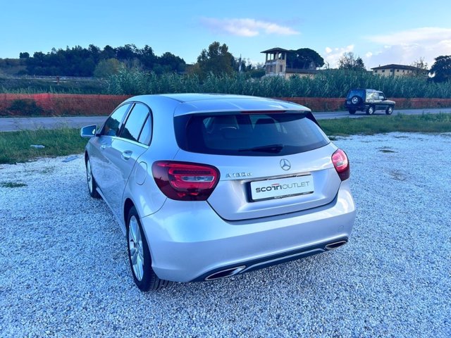 MERCEDES A 180 d sport my16