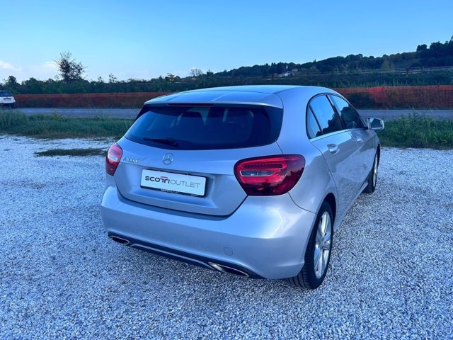 MERCEDES A 180 d sport my16
