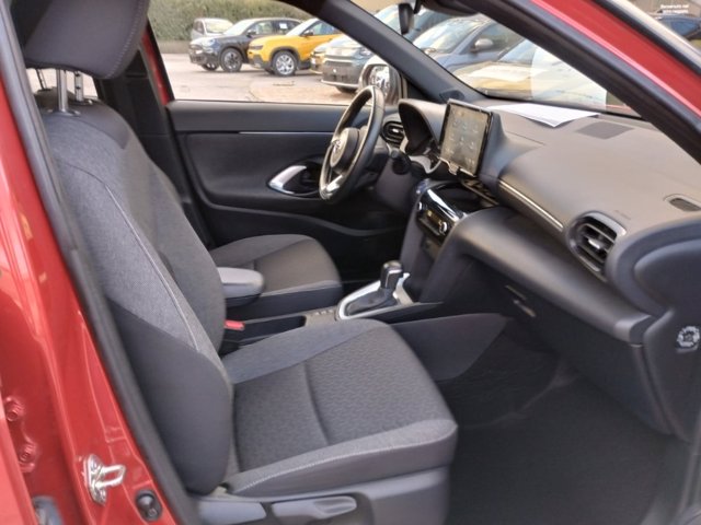 TOYOTA Yaris cross 1.5h trend fwd 116cv e-cvt