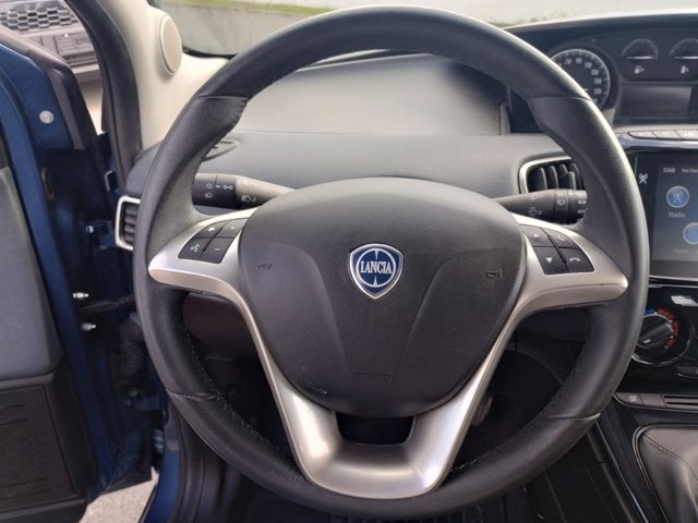 LANCIA Ypsilon 1.0 firefly hybrid gold s&s 70cv