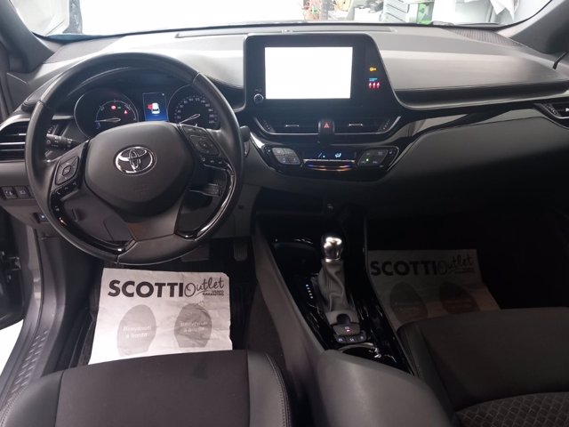 TOYOTA C-hr 1.8h trend e-cvt