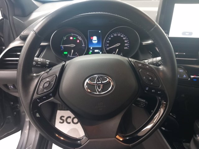TOYOTA C-hr 1.8h trend e-cvt