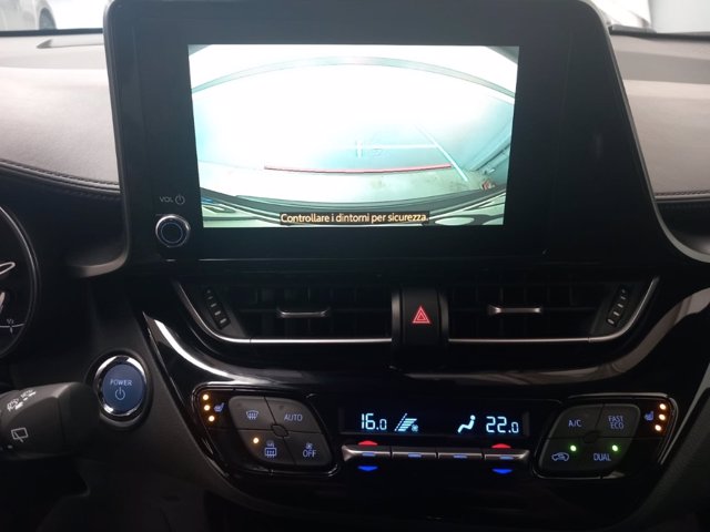 TOYOTA C-hr 1.8h trend e-cvt