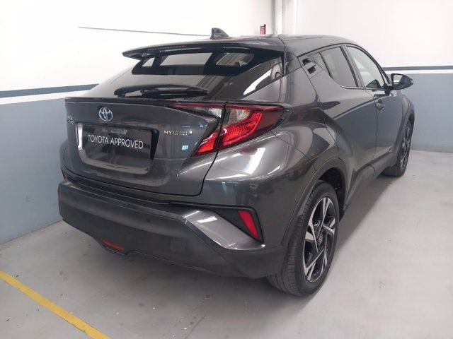 TOYOTA C-hr 1.8h trend e-cvt
