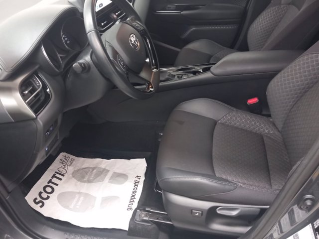 TOYOTA C-hr 1.8h trend e-cvt