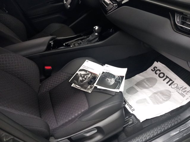 TOYOTA C-hr 1.8h trend e-cvt