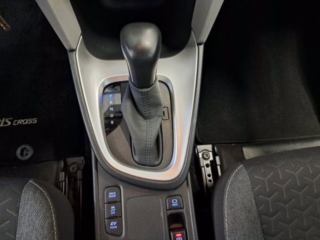 TOYOTA Yaris cross 1.5h active fwd 116cv e-cvt