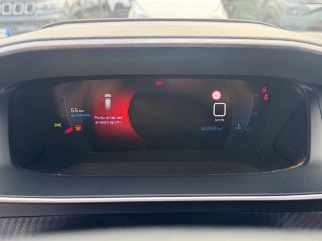 PEUGEOT 2008 BlueHDi 110 S&S Allure Pack