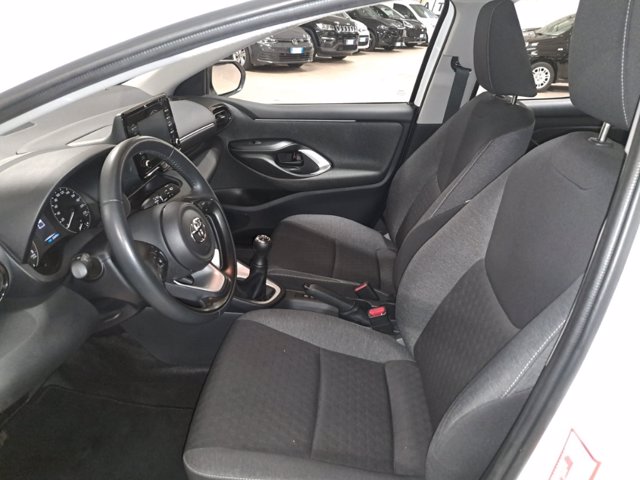 TOYOTA Yaris 1.0 5 porte Active