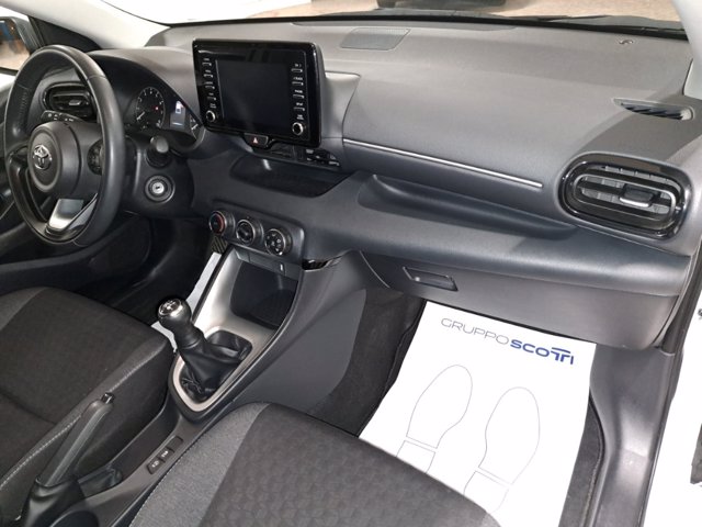 TOYOTA Yaris 1.0 5 porte Active