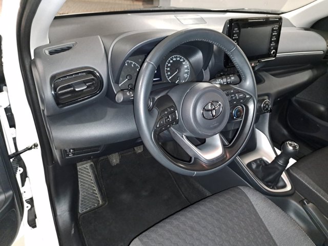 TOYOTA Yaris 1.0 5 porte Active