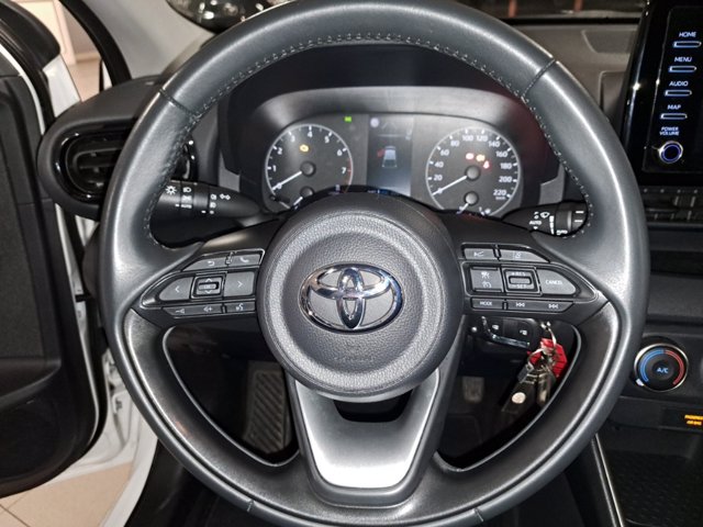 TOYOTA Yaris 1.0 5 porte Active