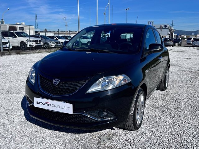 LANCIA Ypsilon 1.2 gold 69cv