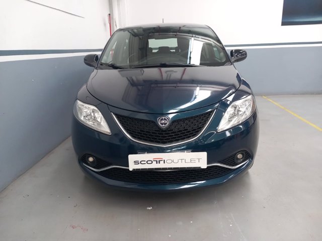 LANCIA Ypsilon 1.2 8v gold s/cl 69cv e6