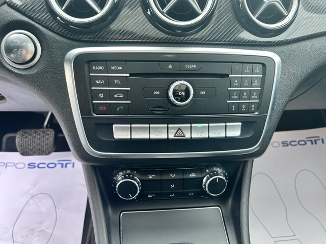 MERCEDES Classe CLA Berlina 200 D Night edition 7G-DCT