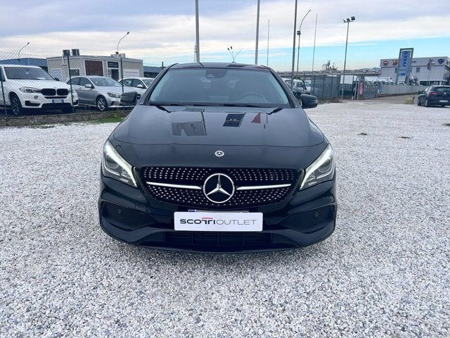 MERCEDES Classe CLA Berlina 200 D Night edition 7G-DCT