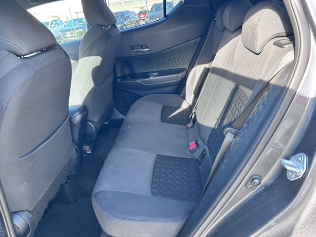 TOYOTA C-HR 1.8 Hybrid E-CVT Trend