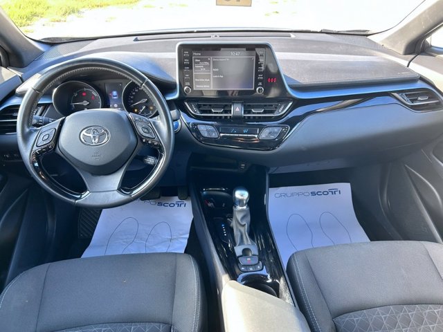 TOYOTA C-HR 1.8 Hybrid E-CVT Trend