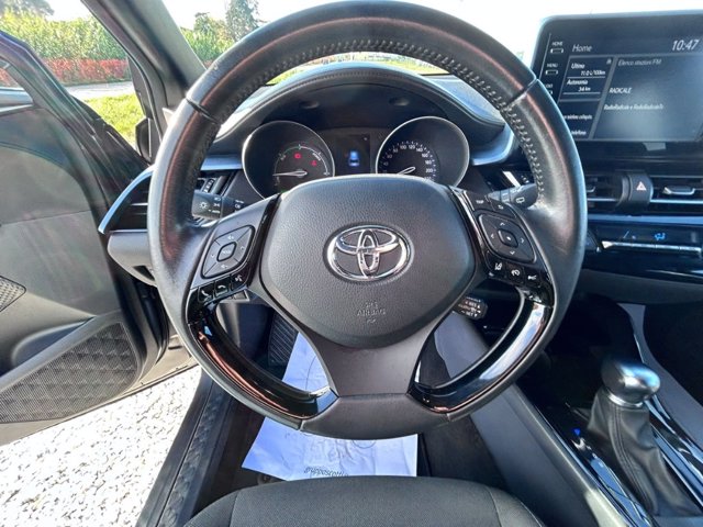 TOYOTA C-HR 1.8 Hybrid E-CVT Trend