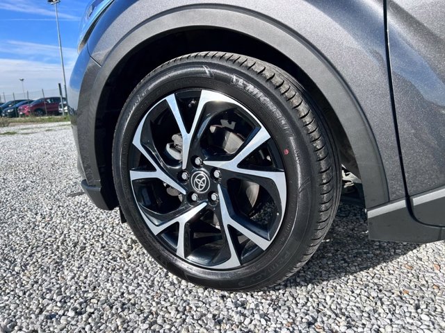 TOYOTA C-HR 1.8 Hybrid E-CVT Trend