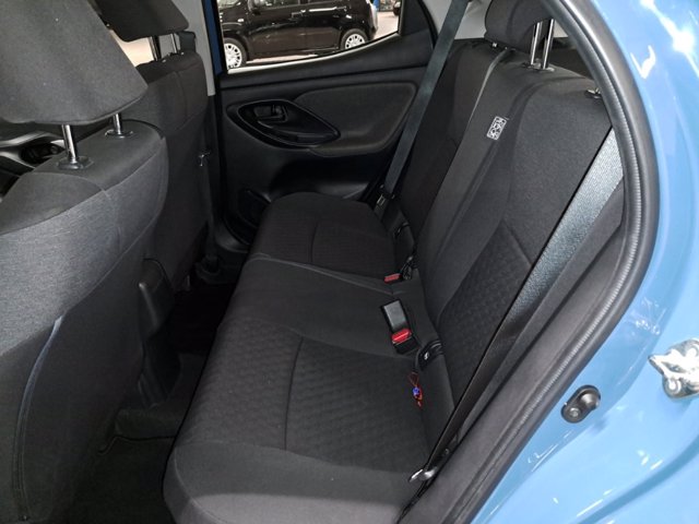 TOYOTA Yaris 1.5h trend