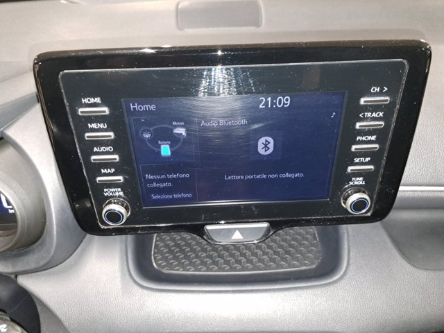 TOYOTA Yaris 1.5h trend